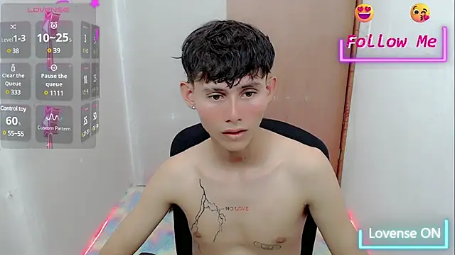 Snapshot of tanjiro_cute chatting on January 2025 10:27:02 AM tanjiro cute online show from January 2025 10:27:02 AM