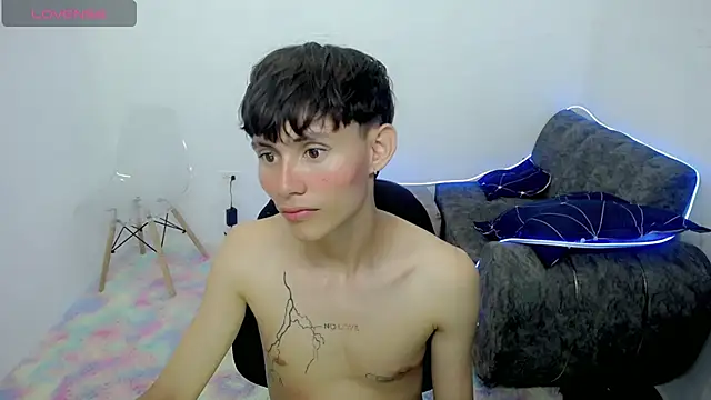 Snapshot of tanjiro_cute chatting on January 2025 03:45:01 AM tanjiro cute online show from January 2025 03:45:01 AM