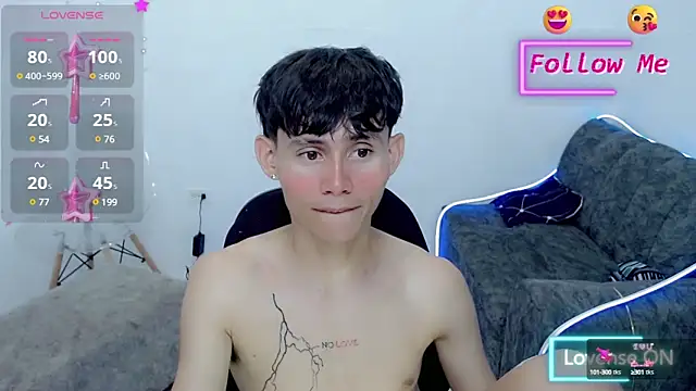 Snapshot of tanjiro_cute chatting on January 2025 09:49:02 AM tanjiro cute online show from January 2025 09:49:02 AM