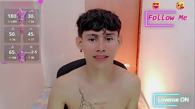 Snapshot of tanjiro_cute chatting on February 2025 05:29:02 AM tanjiro cute online show from February 2025 05:29:02 AM