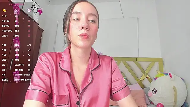 Snapshot of rousee_yareldss chatting on December 2025 04:08:01 AM rousee yareldss online show from December 2025 04:08:01 AM