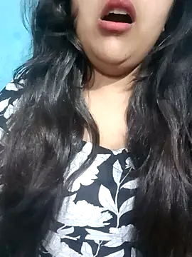 Love-Veronica online show from May 2026 06:05:02 PM