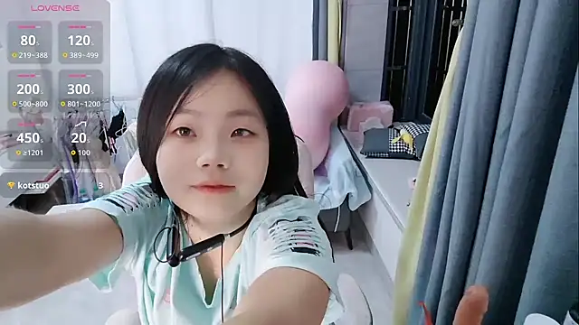 Lena-yyds online show from October 2025 05:21:02 PM