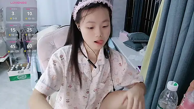 Lena-yyds online show from October 2025 04:51:02 PM