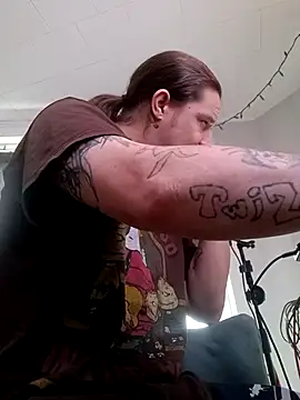 ChuckyyDee online show from May 2026 04:34:01 PM