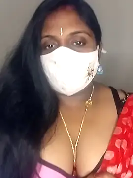 Snapshot of Sexy_Radhikaa chatting on February 2025 05:50:02 PM Sexy Radhikaa online show from February 2025 05:50:02 PM
