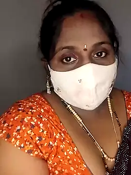 Snapshot of Sexy_Radhikaa chatting on March 2025 04:21:01 AM Sexy Radhikaa online show from March 2025 04:21:01 AM