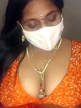 Snapshot of Sexy_Radhikaa chatting on March 2025 01:51:01 PM Sexy Radhikaa online show from March 2025 01:51:01 PM