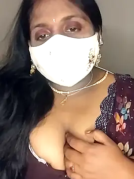 Snapshot of Sexy_Radhikaa chatting on March 2025 04:22:01 PM Sexy Radhikaa online show from March 2025 04:22:01 PM