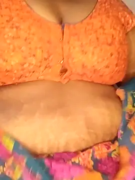 Snapshot of Sexy_Radhikaa chatting on November 2025 12:24:02 AM Sexy Radhikaa online show from November 2025 12:24:02 AM