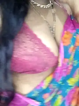 Snapshot of Sexy_Radhikaa chatting on January 2026 05:10:02 AM Sexy Radhikaa online show from January 2026 05:10:02 AM