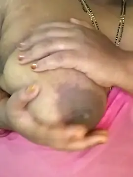 Snapshot of Sexy_Radhikaa chatting on January 2026 09:16:02 PM Sexy Radhikaa online show from January 2026 09:16:02 PM