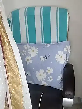 Snapshot of Sexy_Radhikaa chatting on March 2026 07:33:01 PM Sexy Radhikaa online show from March 2026 07:33:01 PM