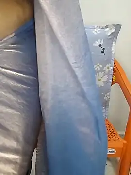 Snapshot of Sexy_Radhikaa chatting on March 2026 01:58:02 PM Sexy Radhikaa online show from March 2026 01:58:02 PM