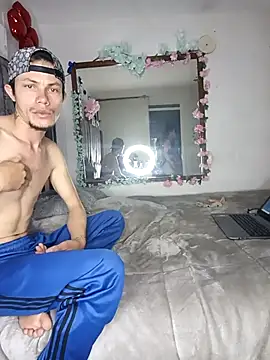 Snapshot of laura_arias018 chatting on October 2025 06:06:02 AM laura arias018 online show from October 2025 06:06:02 AM