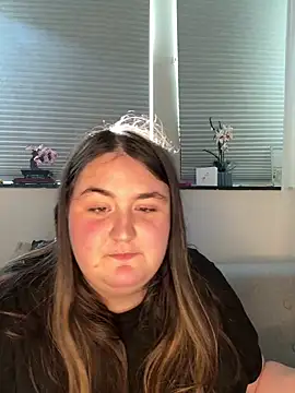 Snapshot of hotiee chatting on April 2026 02:03:02 PM hotiee online show from April 2026 02:03:02 PM