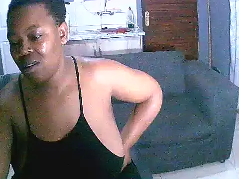 Snapshot of curvyloneah75 chatting on December 2024 08:39:02 PM curvyloneah75 online show from December 2024 08:39:02 PM