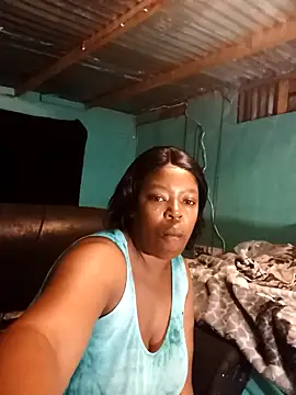 Snapshot of curvyloneah75 chatting on February 2025 07:15:02 PM curvyloneah75 online show from February 2025 07:15:02 PM