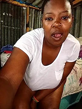 Snapshot of curvyloneah75 chatting on September 2025 07:01:02 AM curvyloneah75 online show from September 2025 07:01:02 AM