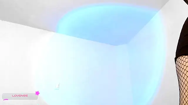 Snapshot of DollCam__ chatting on February 2025 01:13:01 AM DollCam online show from February 2025 01:13:01 AM