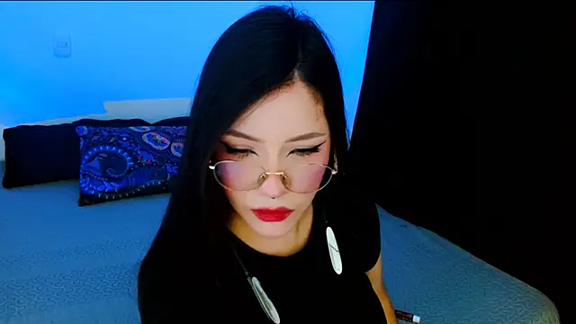 Snapshot of DollCam__ chatting on October 2025 01:39:03 AM DollCam online show from October 2025 01:39:03 AM