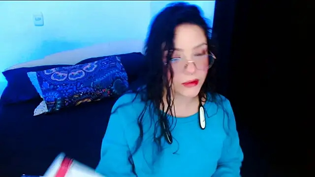 Snapshot of DollCam__ chatting on October 2025 01:07:02 AM DollCam online show from October 2025 01:07:02 AM