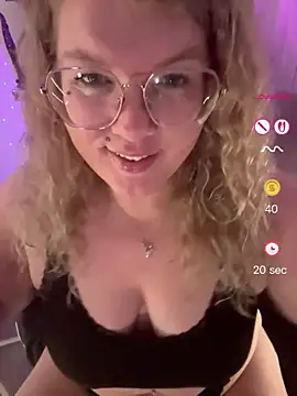 CurvyAnonymousGirl89 online show from April 2026 05:54:02 AM