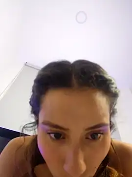 varenkaivanova 22 online show from January 2025 10:43:01 AM