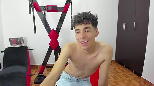 Harry LatinBoy online show from January 2025 08:01:01 PM