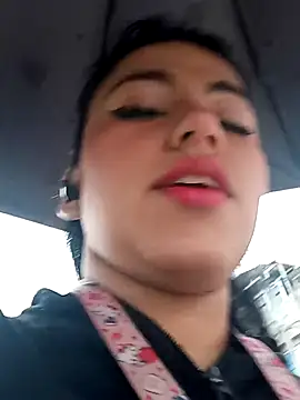 Naomy veracruz  online show from November 2025 01:12:02 PM