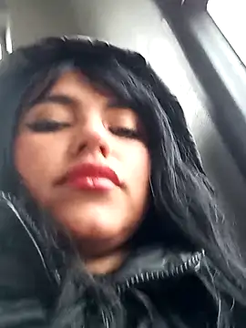 Naomy veracruz  online show from April 2026 01:41:02 PM