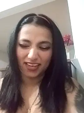 Naomy veracruz  online show from May 2026 09:09:01 PM