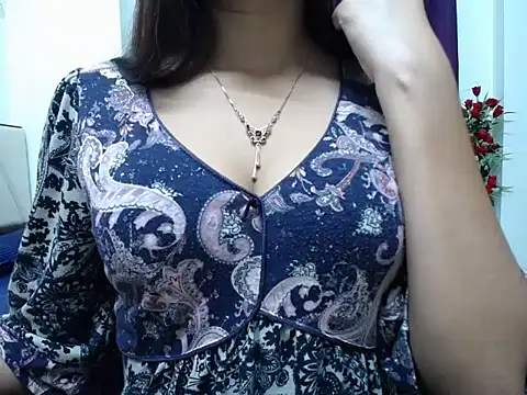 taisina online show from September 2025 05:06:01 PM