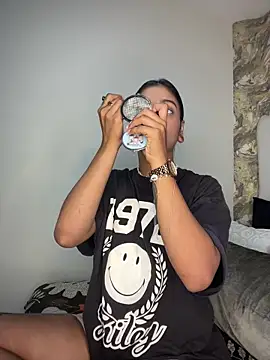 LollaByer online show from January 2025 07:49:01 PM