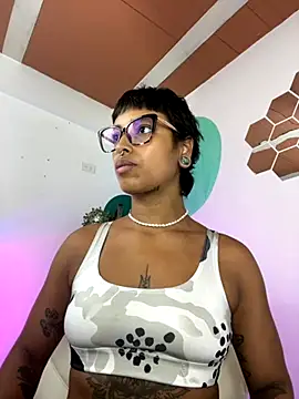 LollaByer online show from September 2025 10:31:01 PM