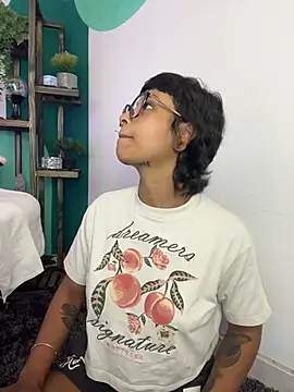 LollaByer online show from December 2025 09:08:02 PM