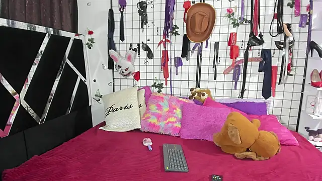 thedream girls online show from May 2026 12:57:01 PM