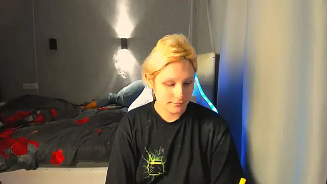 Kleo Godde online show from October 2025 11:04:02 PM