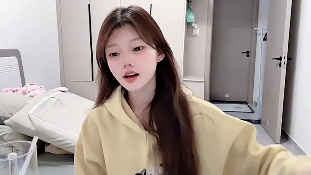 Snapshot of yangyang-1115 chatting on September 2025 05:00:02 AM yangyang-1115 online show from September 2025 05:00:02 AM