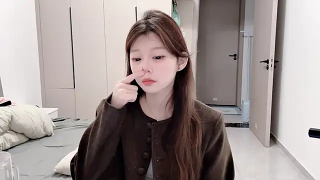 Snapshot of yangyang-1115 chatting on September 2025 06:07:02 AM yangyang-1115 online show from September 2025 06:07:02 AM