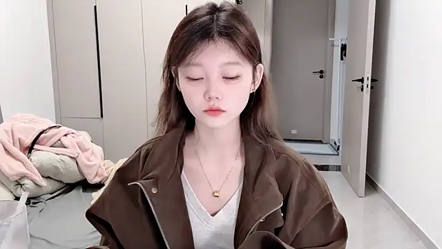 Snapshot of yangyang-1115 chatting on October 2025 05:28:01 AM yangyang-1115 online show from October 2025 05:28:01 AM