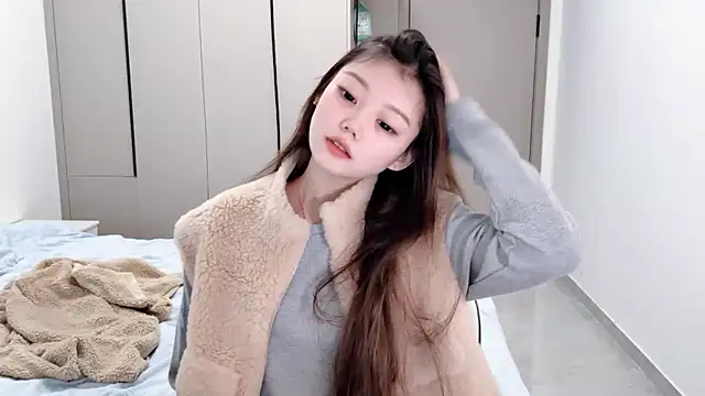 Snapshot of yangyang-1115 chatting on October 2025 04:56:01 AM yangyang-1115 online show from October 2025 04:56:01 AM