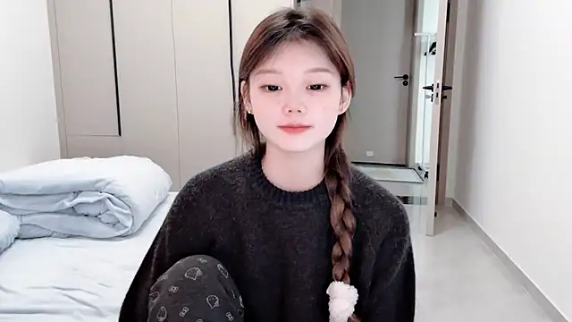 Snapshot of yangyang-1115 chatting on November 2025 04:26:02 AM yangyang-1115 online show from November 2025 04:26:02 AM