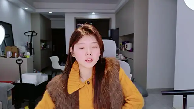 Snapshot of yangyang-1115 chatting on December 2025 05:47:01 AM yangyang-1115 online show from December 2025 05:47:01 AM