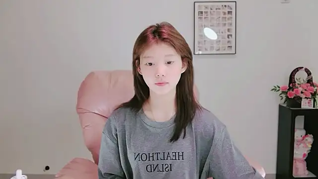 yangyang-1115 online show from May 2026 04:32:02 AM