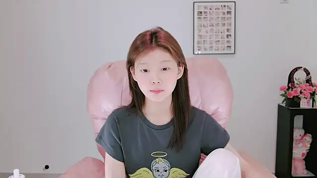 yangyang-1115 online show from May 2026 04:52:02 AM