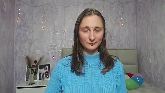 Snapshot of MichelLeee chatting on January 2025 03:07:01 PM MichelLeee online show from January 2025 03:07:01 PM