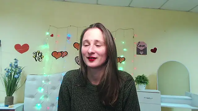 Snapshot of MichelLeee chatting on February 2025 03:08:01 PM MichelLeee online show from February 2025 03:08:01 PM