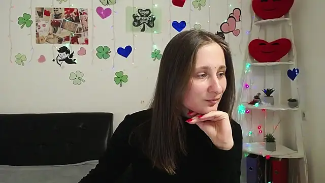 Snapshot of MichelLeee chatting on March 2025 12:03:01 PM MichelLeee online show from March 2025 12:03:01 PM