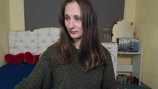 MichelLeee online show from November 2025 12:17:01 PM